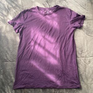 American Eagle t shirt